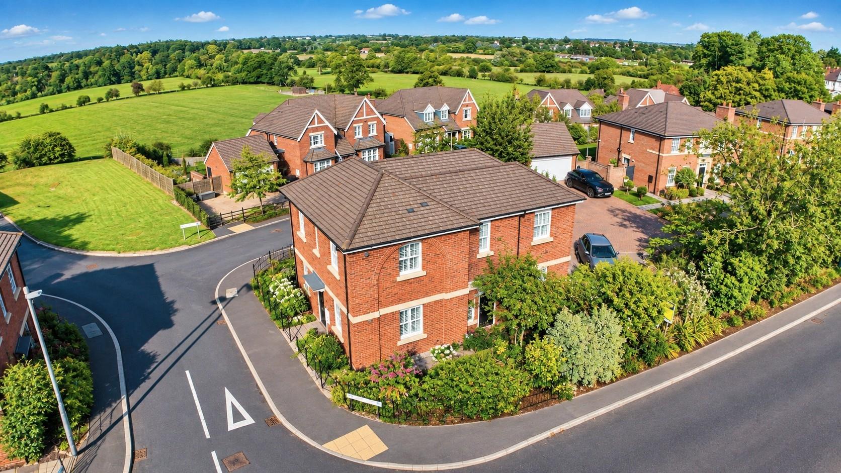 4 Berkeley Fields, Shrewsbury, SY3 8EJ For Sale